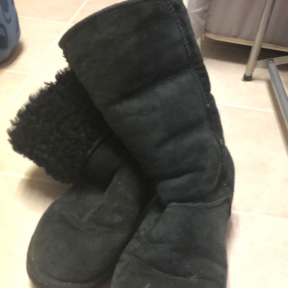 Black Tall Uggs